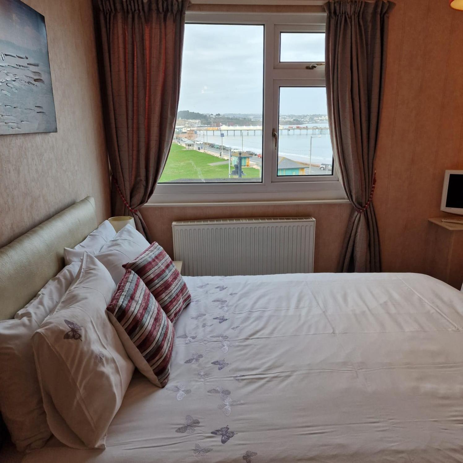 The Sands Hotel Пейнтън Екстериор снимка