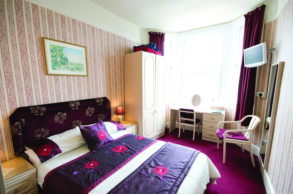 The Sands Hotel Пейнтън Екстериор снимка
