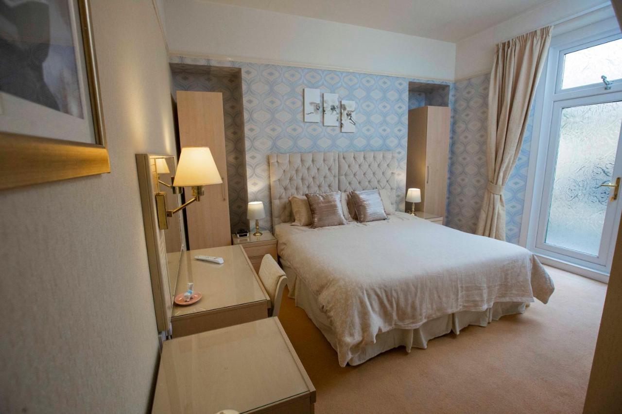 The Sands Hotel Пейнтън Екстериор снимка