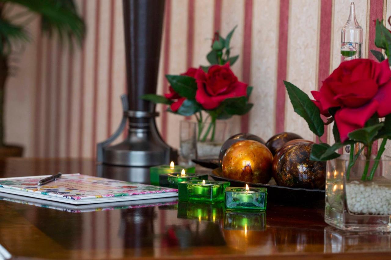 The Sands Hotel Пейнтън Екстериор снимка