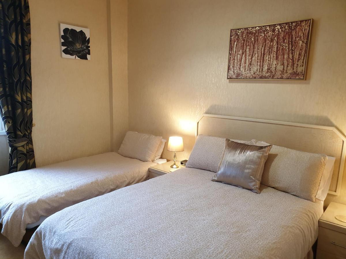 The Sands Hotel Пейнтън Екстериор снимка